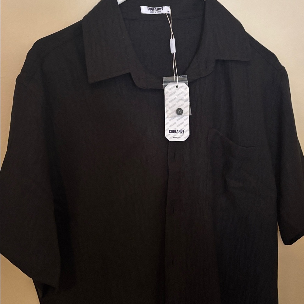 Coofandy Men’s Black Lightweight Button Down Shirt 100% Polyester Size M